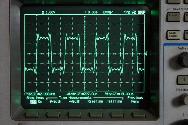 2kHz square wave